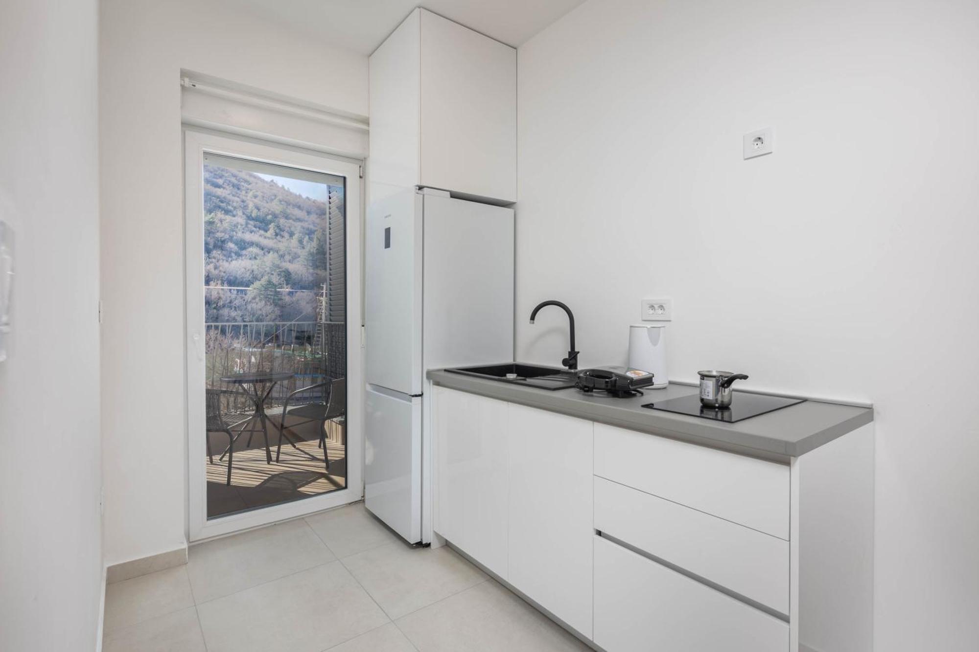 Seafront Villa Andrijana - Happy Rentals Plomin Exterior photo