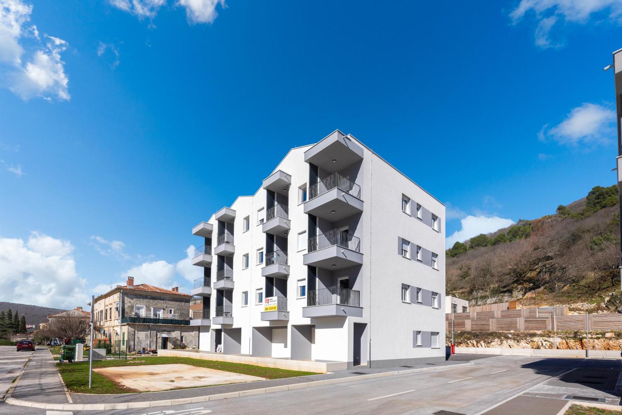 Seafront Villa Andrijana - Happy Rentals Plomin Exterior photo